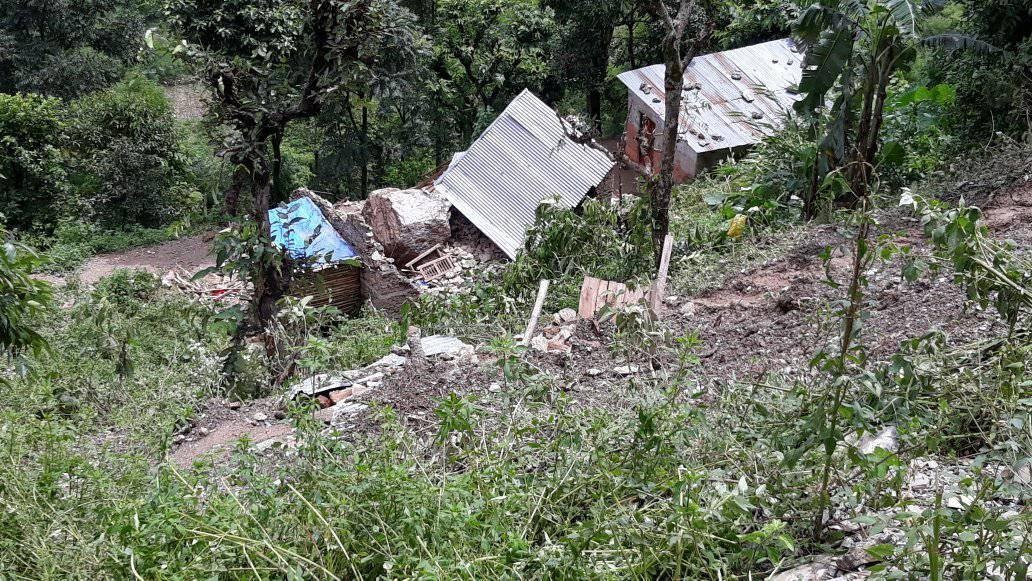 गुल्मीमा पहिरो : एकै घरका चार जनाको ज्यान गयो