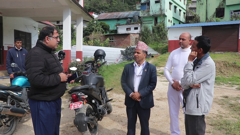 गुल्मीका कार्यालयमा छड्के