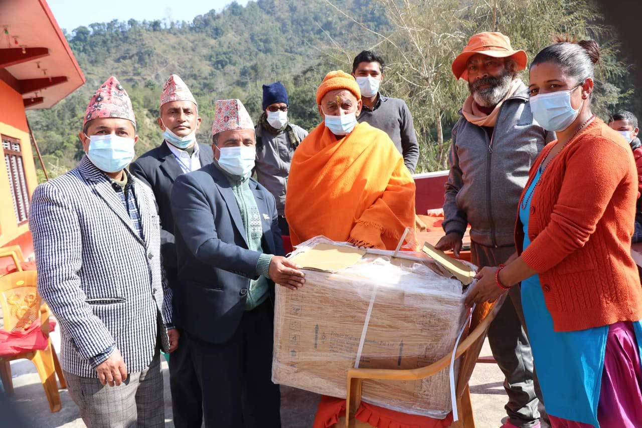 रुद्रवेणीधाममा रहेको आश्रममा स्वास्थ्य शिविर